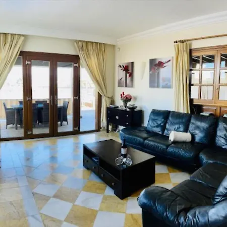 Casa Beluka